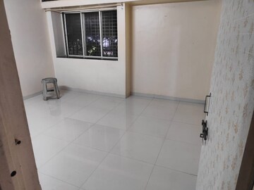 Room in 2 BHK Apartment at Sun City, Sinhagad Road – for Rent