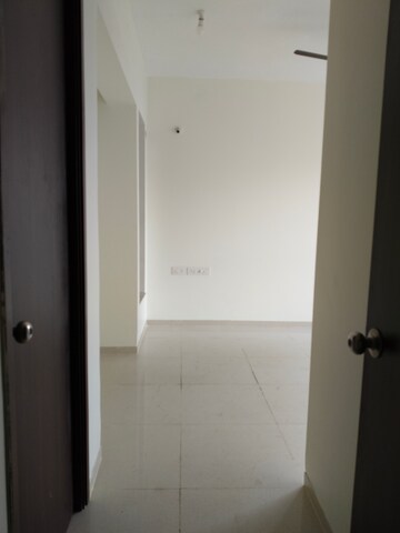 2 BHK Apartment For Rent in Kalpataru Paramount, Kapur Bawdi