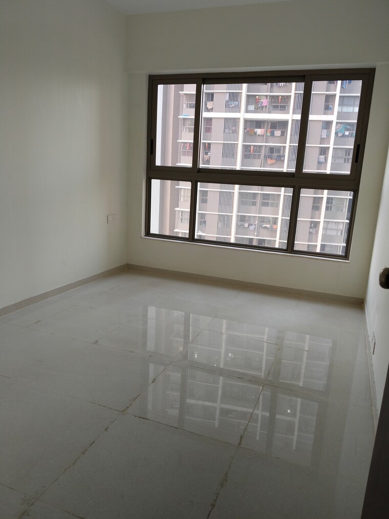Room, kalpataru-paramount 2 Bedroom 672 Sq.Ft. Apartment In Kapur Bawdi Thane 9493471
