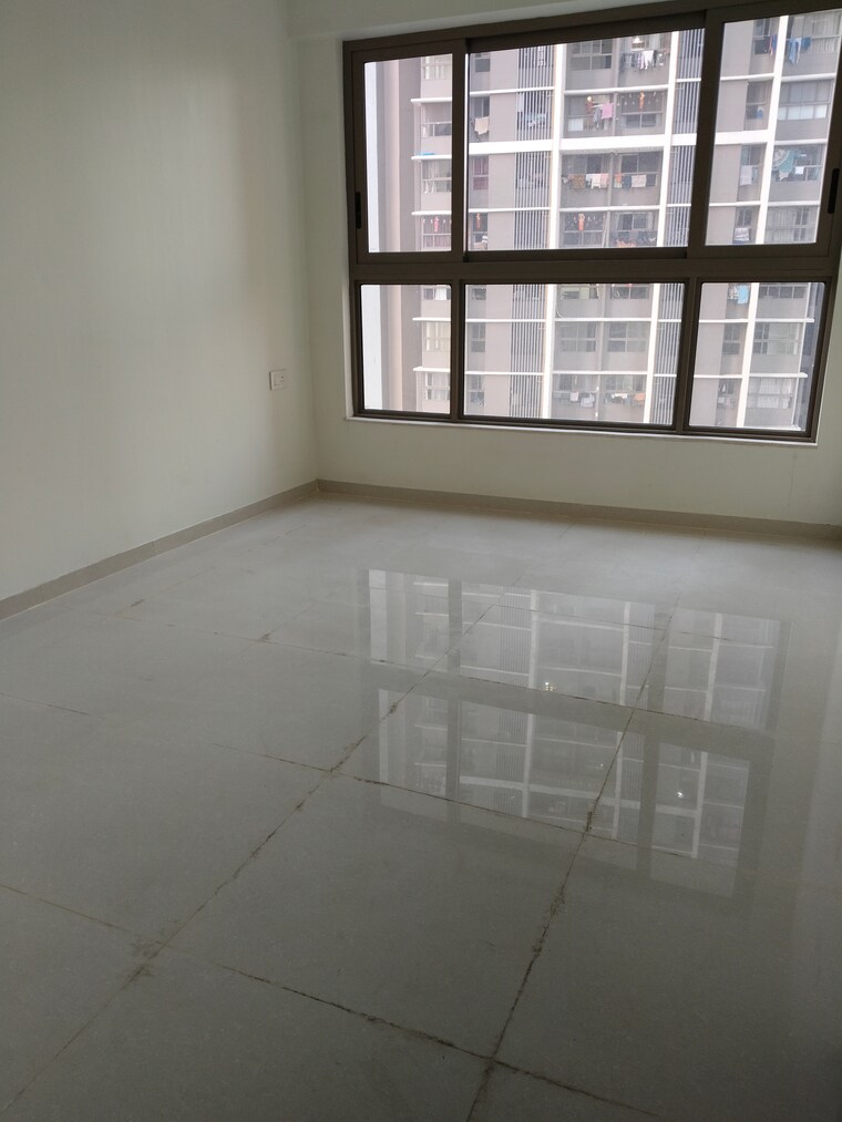 Room, kalpataru-paramount 2 Bedroom 672 Sq.Ft. Apartment In Kapur Bawdi Thane 9493471
