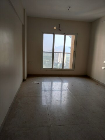 Room in 2 BHK Apartment at Dosti West County, Balkum Pada – for Rent