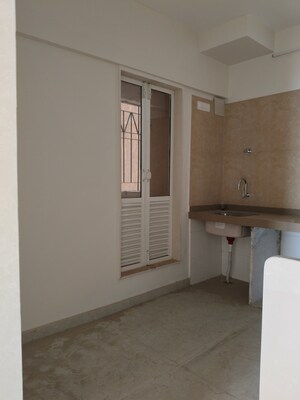 Room in 2 BHK Apartment at Dosti West County, Balkum Pada – for Rent