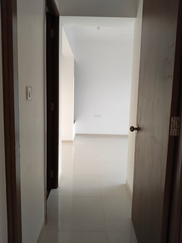 Bathroom, kalpataru-immensa-b 2 Bedroom 598 Sq.Ft. Apartment In Kolshet Road Thane 9493489