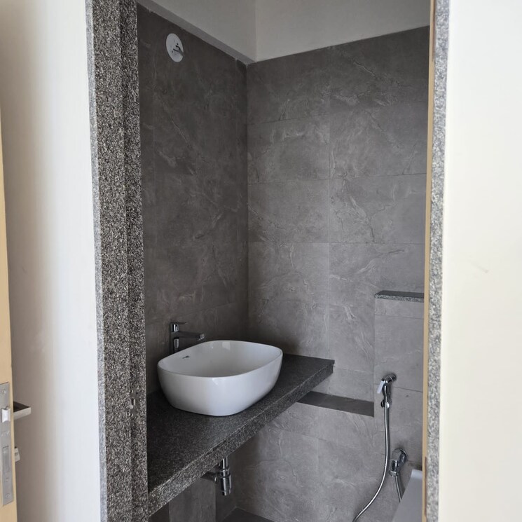 Bathroom, uk-iridium 2 Bedroom 521 Sq.Ft. Apartment In Kandivali East Mumbai 9493499