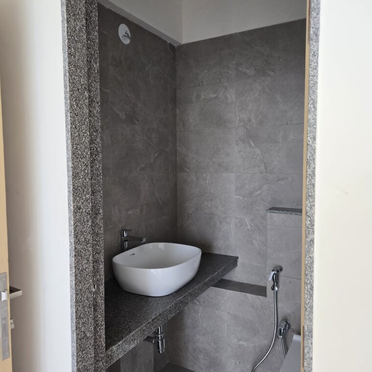 Bathroom, uk-iridium 2 Bedroom 521 Sq.Ft. Apartment In Kandivali East Mumbai 9493499