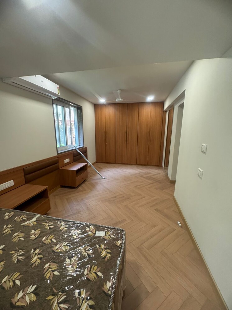 Bedroom, mamata-apartments 3 Bedroom 1350 Sq.Ft. Apartment In Prabhadevi Mumbai 9493497