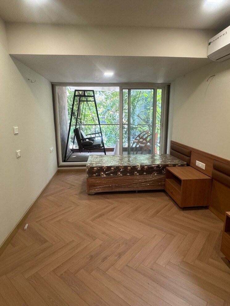 Bedroom, mamata-apartments 3 Bedroom 1350 Sq.Ft. Apartment In Prabhadevi Mumbai 9493497