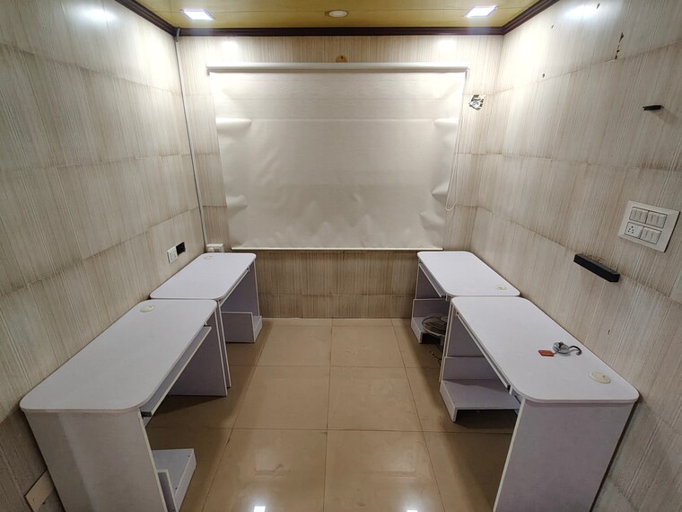 undefined, nungambakkam Commercial Office Space in IT/SEZ 800 Sq.Ft. In Nungambakkam Chennai 9493514