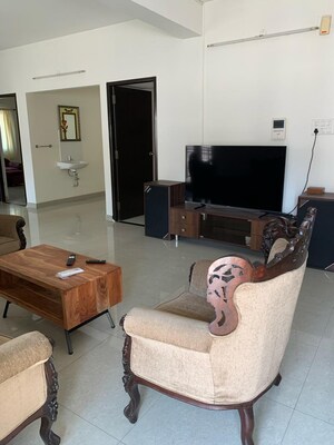 Living Room in 3 BHK Apartment at Adyar – for Rent