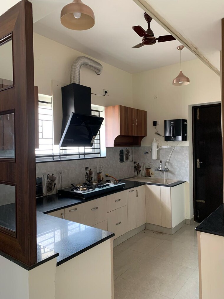 Kitchen, adyar 3 Bedroom 1600 Sq.Ft. Apartment In Adyar Chennai 9493517