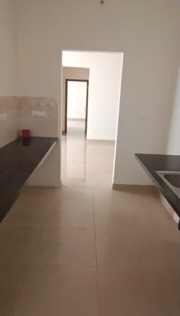 Room in 2.5 BHK Apartment at Prestige Woodland Park, Cooke Town – for Rent