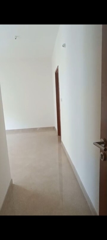 Furnished Amenities in 2.5 BHK Apartment at Prestige Woodland Park, Cooke Town – for Rent