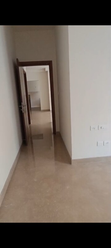 Building Lobby in 2.5 BHK Apartment at Prestige Woodland Park, Cooke Town – for Rent