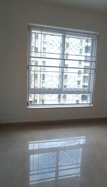 Room in 2.5 BHK Apartment at Prestige Woodland Park, Cooke Town – for Rent