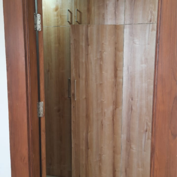 Furnished Amenities in 3 BHK Apartment at Vashisht Heights, Bharat Colony – for Rent