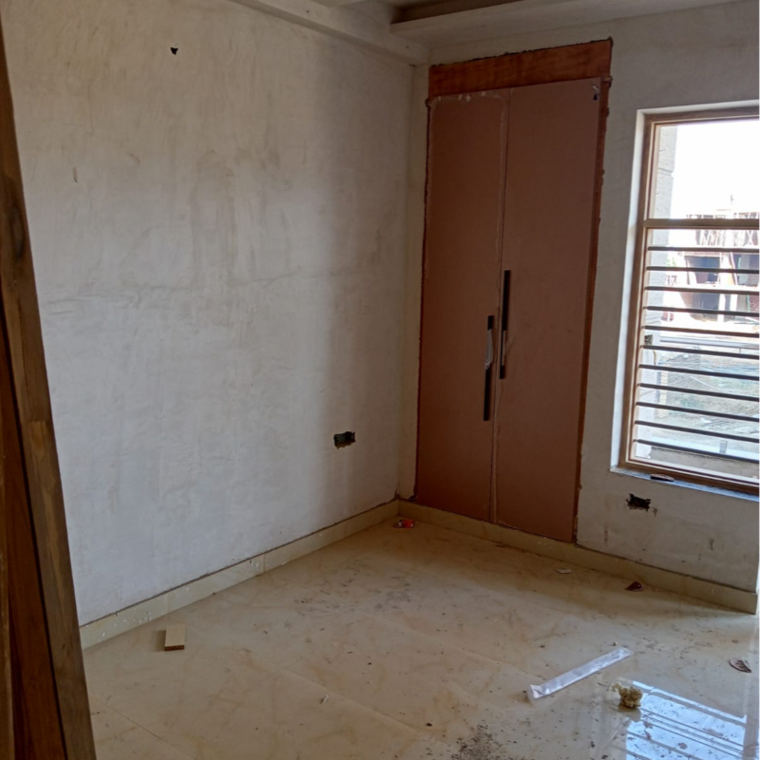 Room, vashisht-heights 3 Bedroom 790 Sq.Ft. Apartment In Bharat Colony Faridabad 9493533