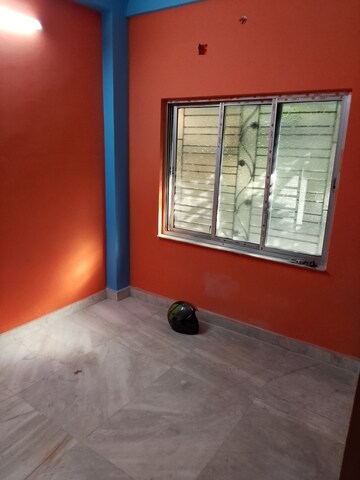 Bedroom in 2 BHK Apartment at Kalyani Apartment, Golf Green – for Rent