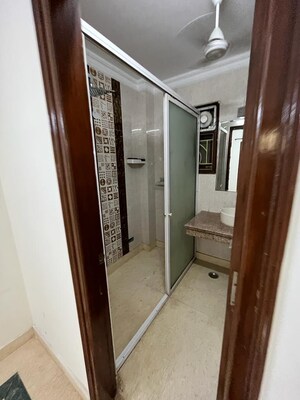 Attached Bathroom in 3 BHK Builder Floor at Chittaranjan Park – for Rent