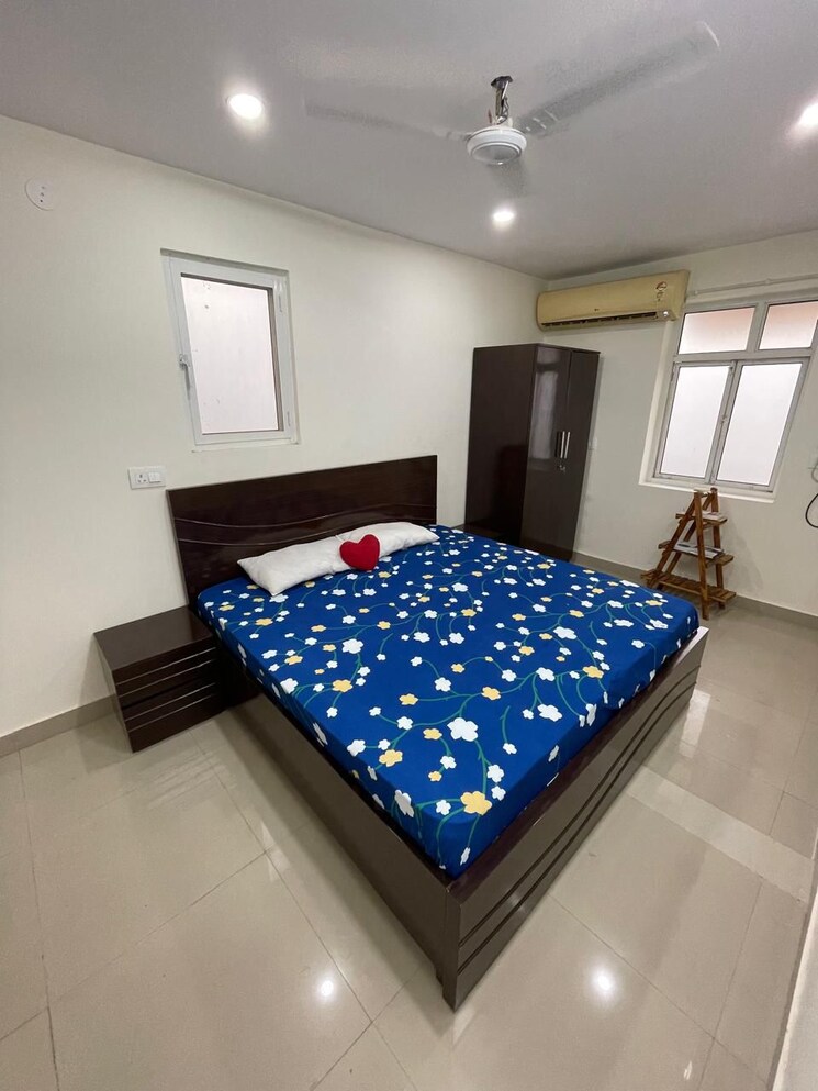 Bedroom, tulip-lemon 2 Bedroom 526 Sq.Ft. Apartment In Sector 69 Gurgaon 9493575