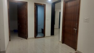 Room in 4 BHK Builder Floor at Jubilee Hills – for Rent
