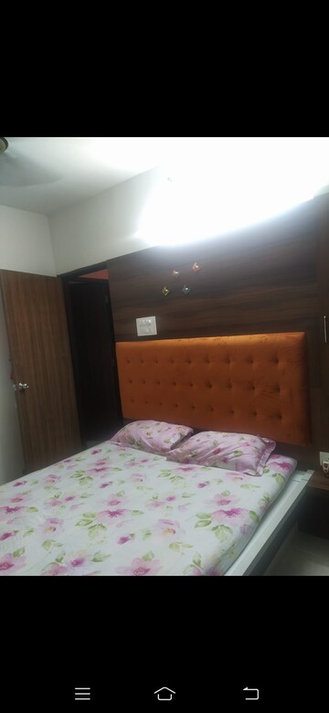 Bedroom in 2 BHK Apartment at Lodha Amara, Kolshet Road – for Rent