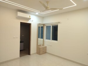 Room in 3 BHK Apartment at Prestige Beverly Hills, Kokapet – for Rent