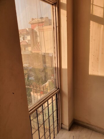Balcony in 3 BHK Builder Floor at SS Mayfield Gardens, Sector 51 – for Rent