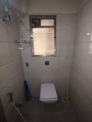Attached Bathroom in  Pg at Santacruz East – for Rent