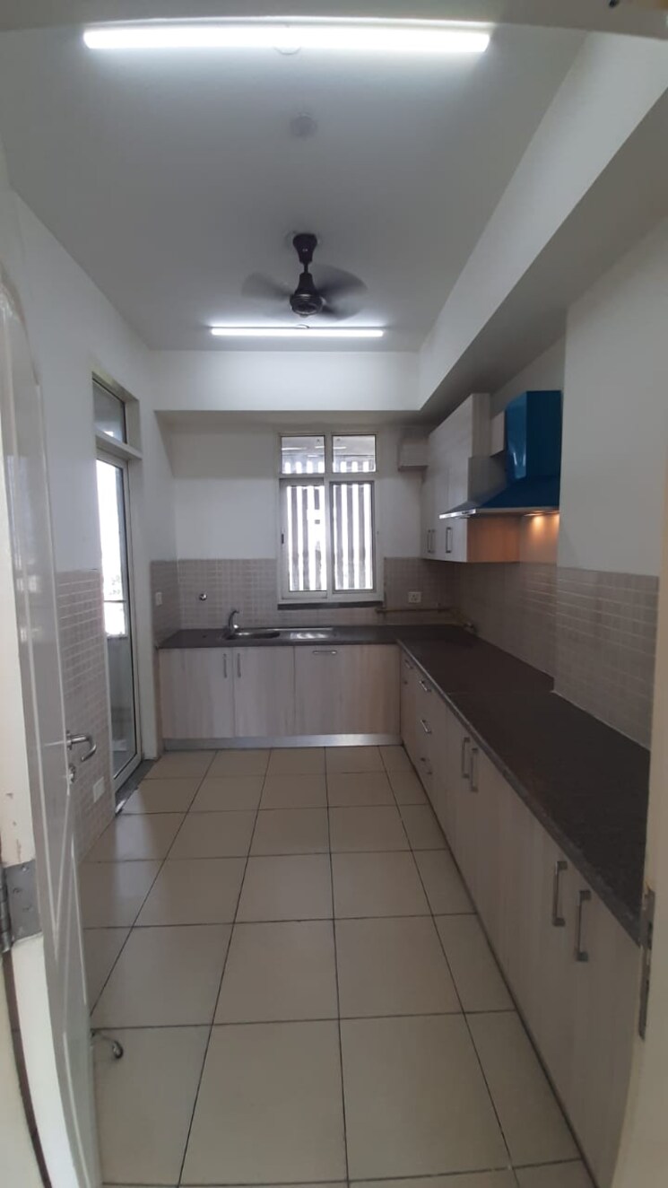 Kitchen, jaypee-moon-court 3 Bedroom 1920 Sq.Ft. Apartment In Jaypee Greens Greater Noida 9493662