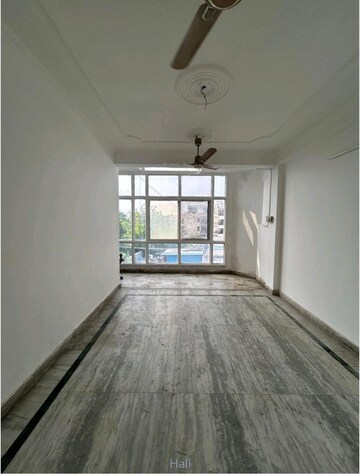 2 BHK Builder Floor For Rent in Rohini