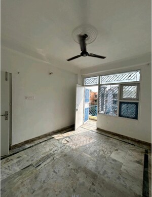 Room in 2 BHK Builder Floor at Rohini – for Rent