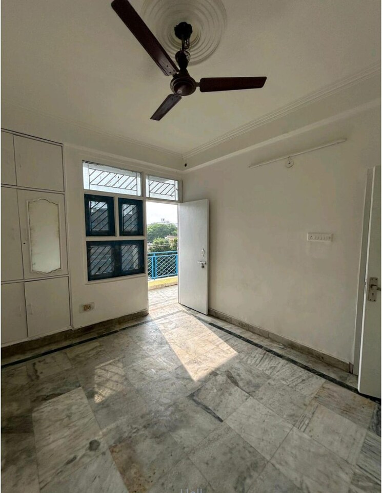 Room, rohini 2 Bedroom 1000 Sq.Ft. Builder Floor In Rohini Delhi 9493674