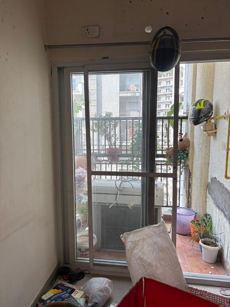 Living Room, antriksh-golf-view 2 Bedroom 1010 Sq.Ft. Apartment In Sector 78 Noida 9493697