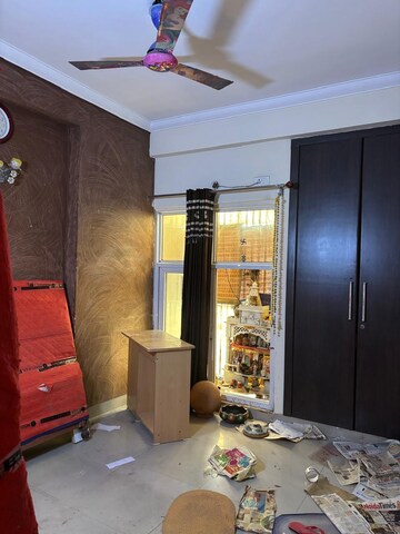 Living Room in 2 BHK Apartment at Antriksh Golf View, Sector 78 – for Rent