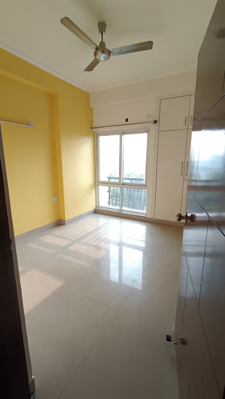 Room, antriksh-golf-view 2 Bedroom 1010 Sq.Ft. Apartment In Sector 78 Noida 9493705