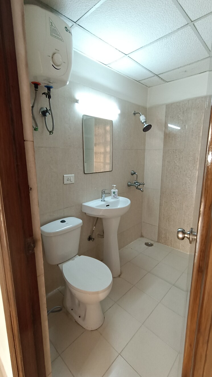 Bathroom, antriksh-golf-view 2 Bedroom 1010 Sq.Ft. Apartment In Sector 78 Noida 9493705