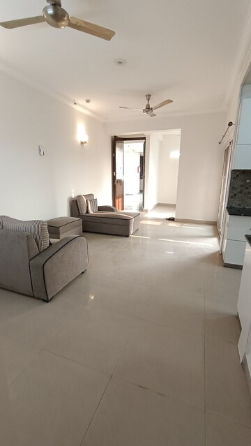 2 BHK Apartment For Rent in Antriksh Golf View, Sector 78