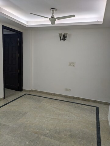 Room in 2 BHK Apartment at Lajpat Nagar 4 – for Rent