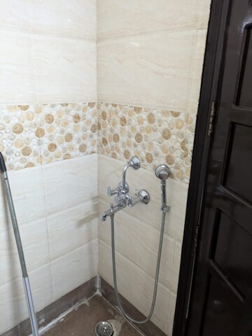Bathroom in 2 BHK Apartment at Lajpat Nagar 4 – for Rent