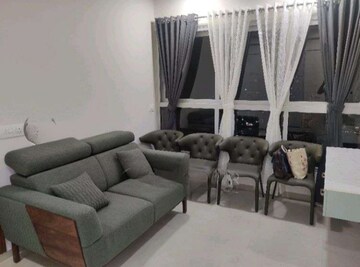 Master Bedroom in 2 BHK Apartment at Piramal Vaikunth, Balkum Pada – for Rent