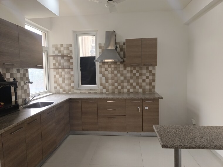 Kitchen, tulip-violet 3 Bedroom 1578 Sq.Ft. Apartment In Sector 69 Gurgaon 9493797