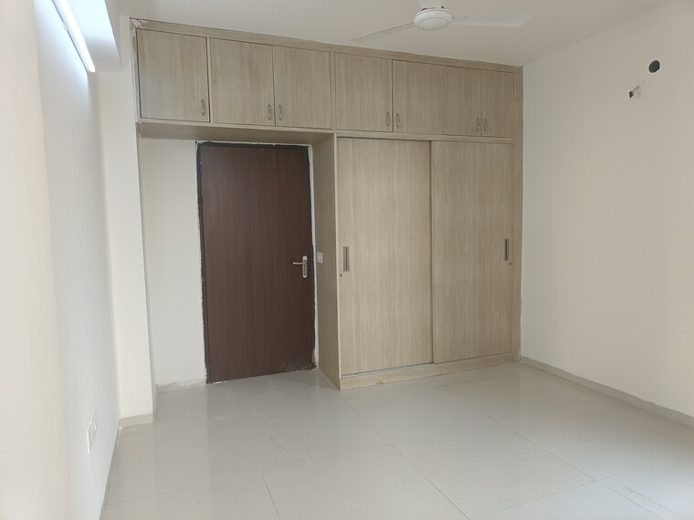 Room, tulip-violet 3 Bedroom 1578 Sq.Ft. Apartment In Sector 69 Gurgaon 9493797