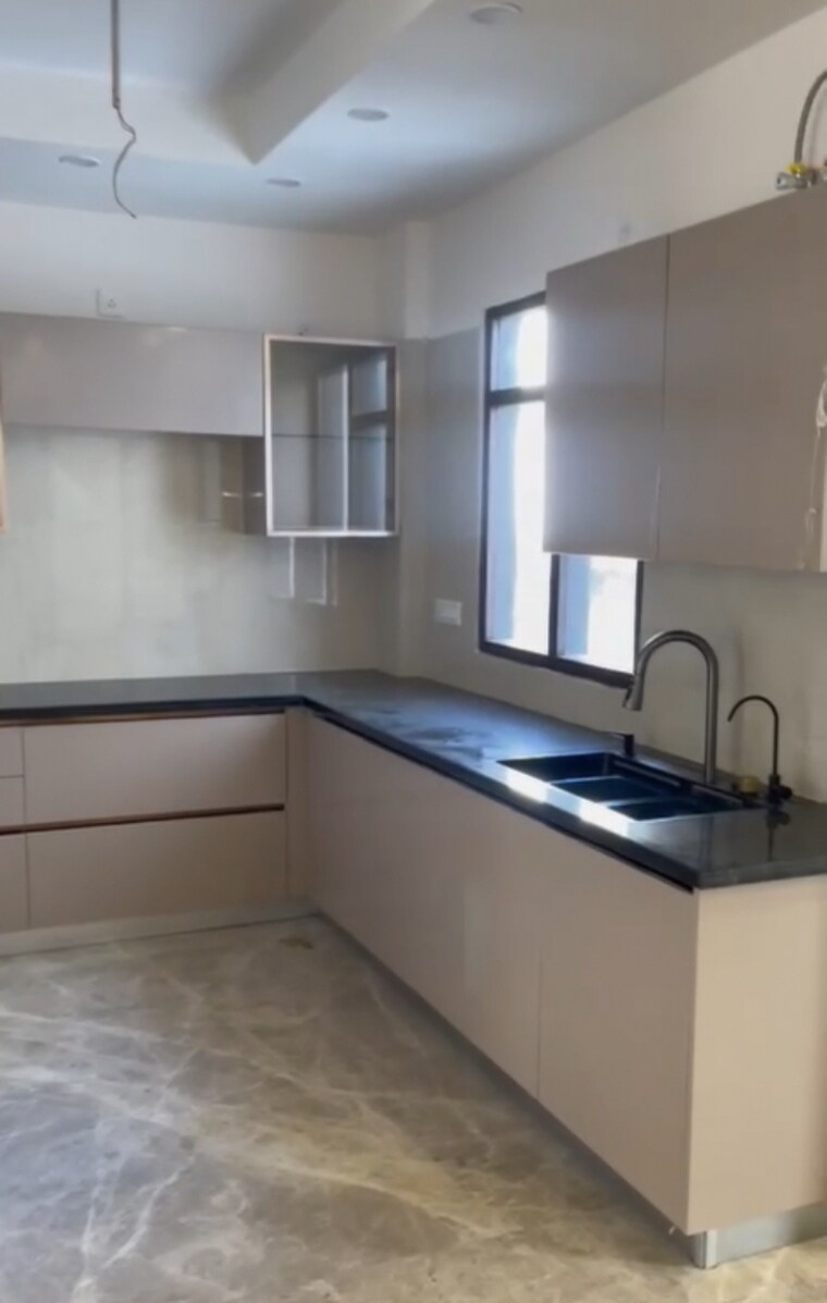 Kitchen, sector 21c 3 Bedroom 250 Sq.Yd. Builder Floor In Sector 21c Faridabad 9493842