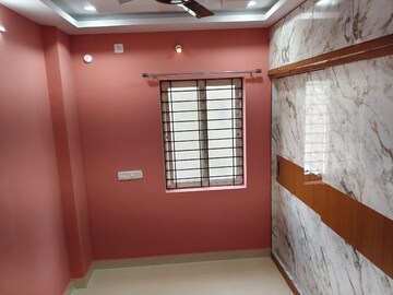 Room in 2 BHK Apartment at Sri Nilayam Manikonda, Manikonda – for Rent
