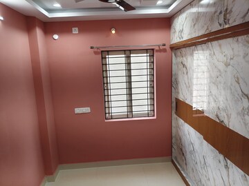 Room in 2 BHK Apartment at Sri Nilayam Manikonda, Manikonda – for Rent