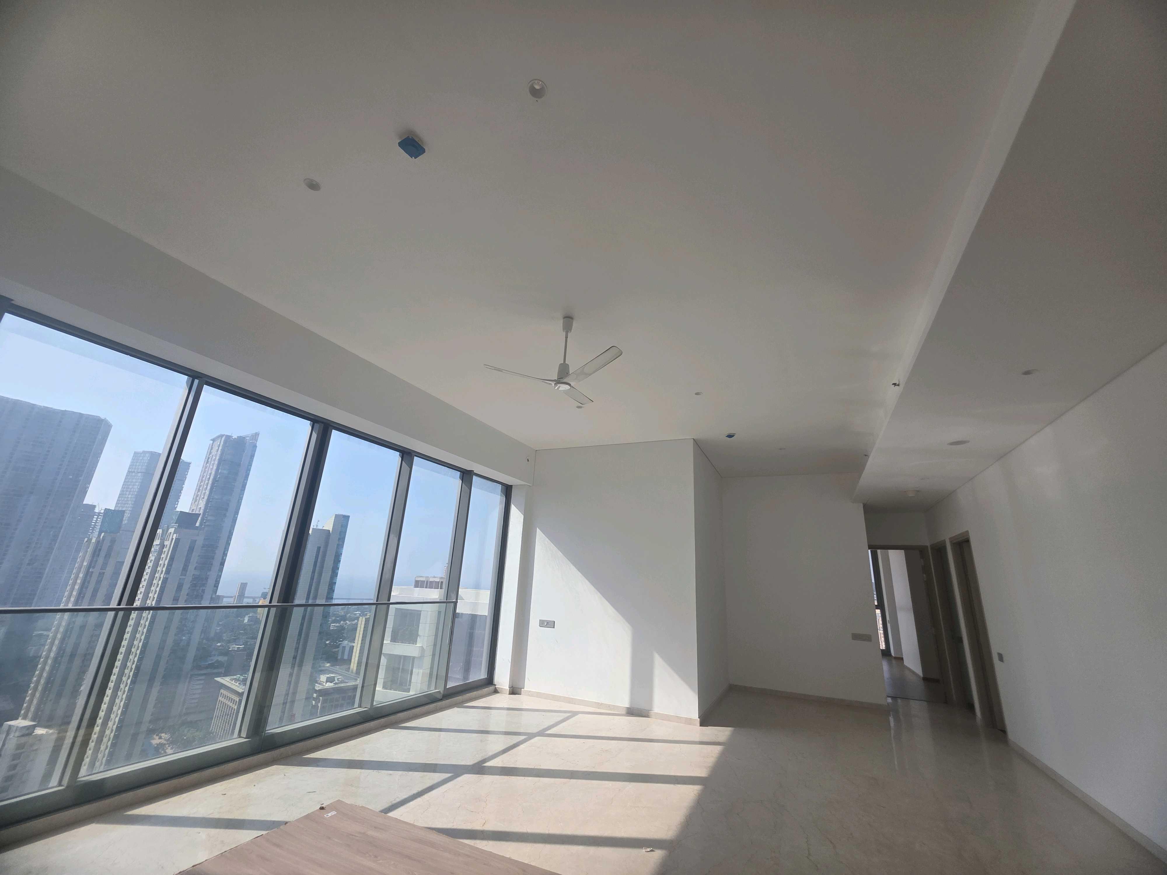 4 BHK + Servant Room Apartment For Rent in Rustomjee Crown