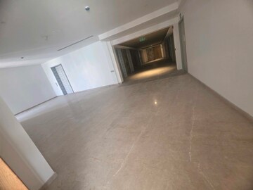 Room in 4 BHK Apartment at Rustomjee Crown, Prabhadevi – for Rent