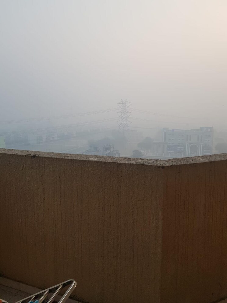 Room, pyramid-pride 2 Bedroom 580 Sq.Ft. Apartment In Sector 76 Gurgaon 9493888