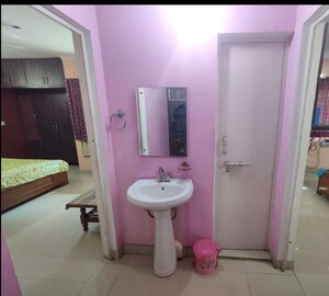 Bathroom in 2 BHK Apartment at Saraswati Apartments, Gomti Nagar – for Rent