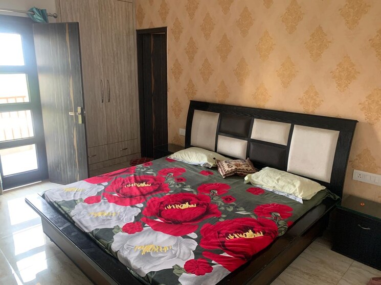 Bedroom, pir machalla 3 Bedroom 1850 Sq.Ft. Apartment In Pir Machalla Zirakpur 9493919